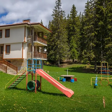 Комплекс Райковски Лодж * Pamporovo